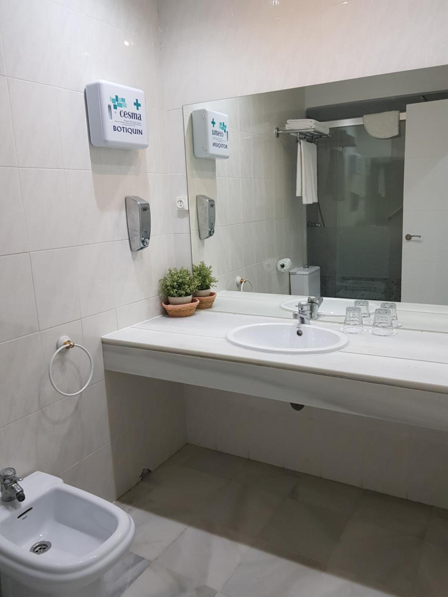 Apartamentos Turisticos Imar Cadiz Ngoại thất bức ảnh